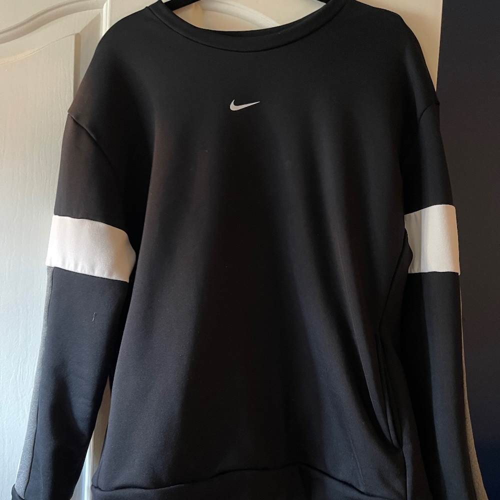 Nike sweatshirt